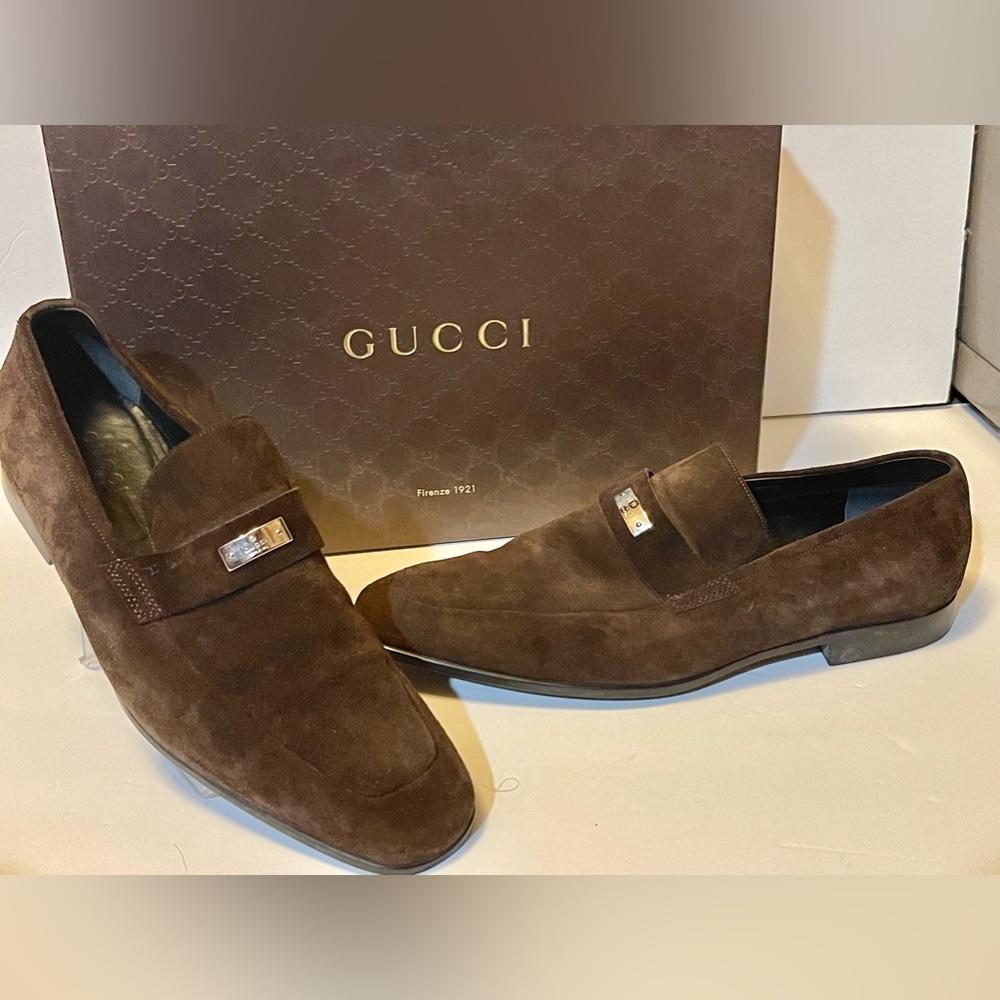 Authentic Mens Gucci Suede Loafers
